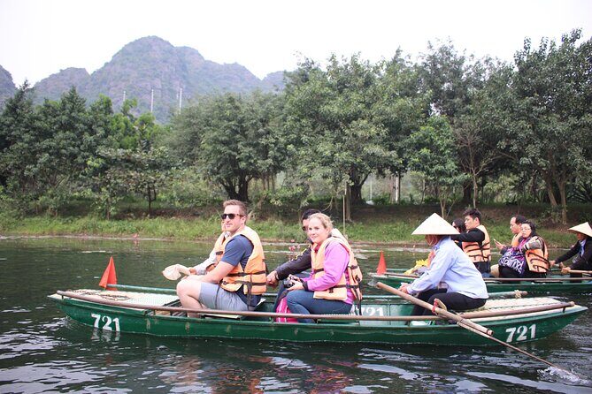 Hidden Ninh Binh Luxury Full Day Group Tour (Tam Coc - Hoa Lu) - Optional Extras and Additional Costs