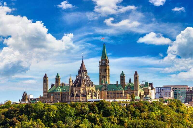 Hidden Ottawa: A Guided Walking Tour of Secret Spots - The Experience of a Local Guide