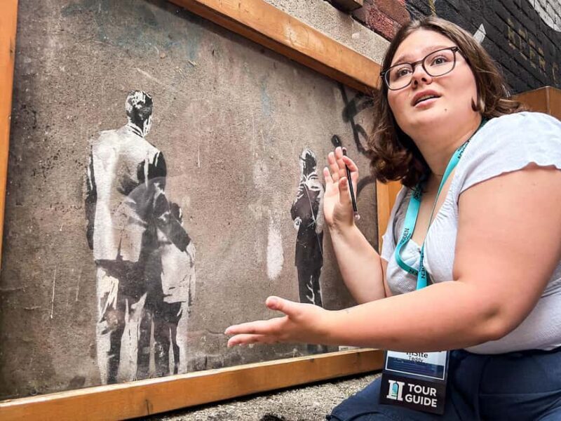 Hidden Toronto City Walking Tour - An In-Depth Look at the Hidden Toronto City Walking Tour