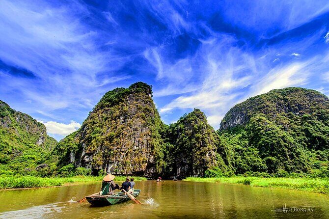 Highlight Ninh Binh Full Day Tour Tam Coc Boat, Mua Cave, Hoa Lu - Who Should Consider This Tour?