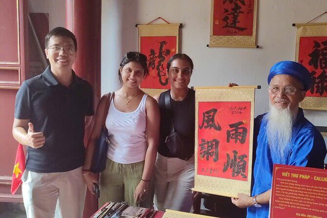 Highlights and Secrets of Hanoi Old Quarter Through Train Street - Exploring the Hanoi Old Quarter and Beyond