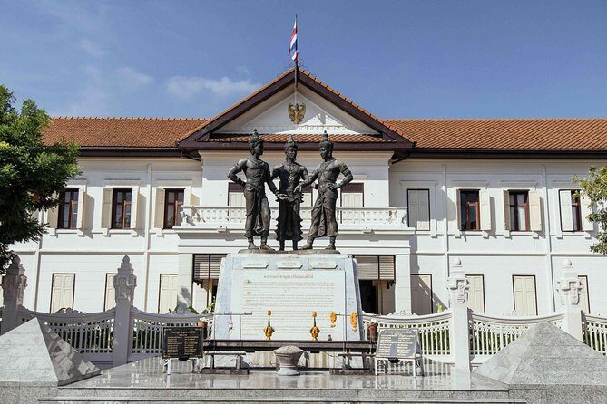Highlights & Hidden Gems With Locals: Best of Chiang Mai Private Tour - Frequently Asked Questions