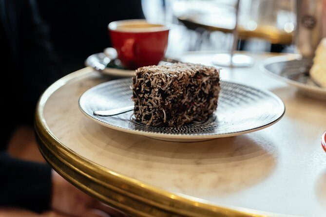 Highlights & Hidden Gems With Locals: Best of Melbourne Private Tour - Discovering Melbourne: A city of contrasts and surprises