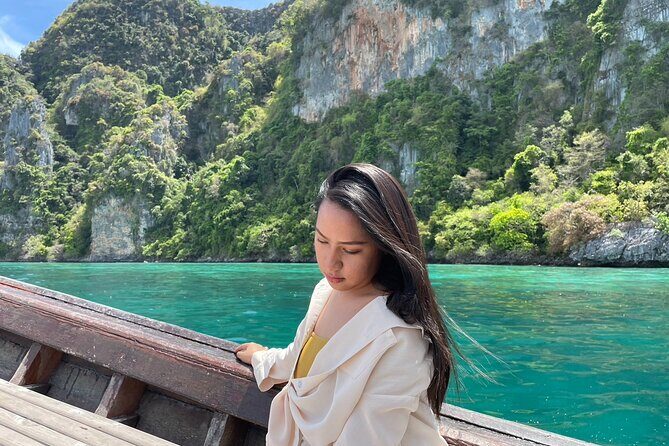 Highlights of Phi Phi Islands - Viking Cave: Prehistoric Art and Bird’s Nests