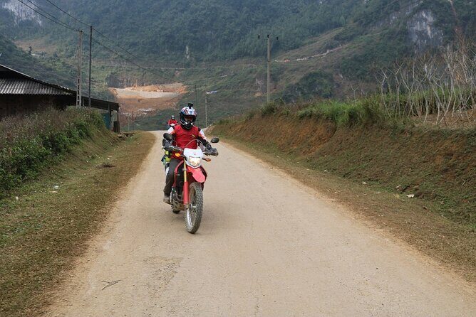 Hight Quality Small Group Easy Rider4 Day 3 Night + Private Room - Transportation, Group Size & Practical Details