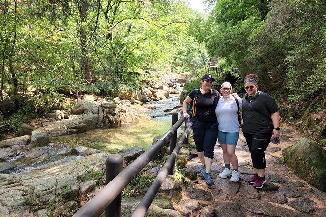 Hike at Mt. Bukhansan National Park with professional Guide(including Lunch) - FAQ
