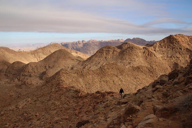 Hike to Jordan Highest Mountain, Umm Ad Dami with Meal and Stay - Why This Tour Works