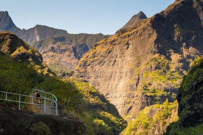 Hiking: Authentic immersion in Mafate - FAQs
