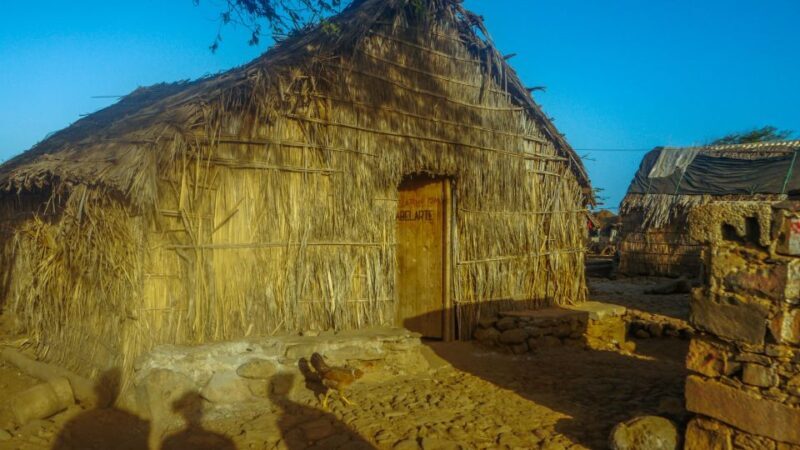 Hiking: From Serra Malagueta to Rabelados Community - Key Points