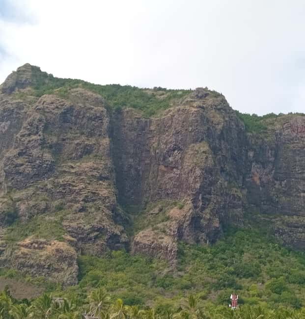 Hiking Le Morne Brabant - An In-Depth Look at Hiking Le Morne Brabant