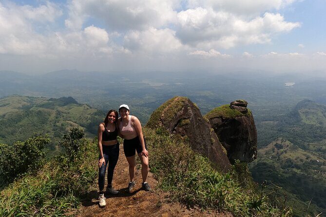 Hiking to the Peak of the Pava - Hiking to the Peak of the Pava: A Full-Bodied Adventure in Villahermosa