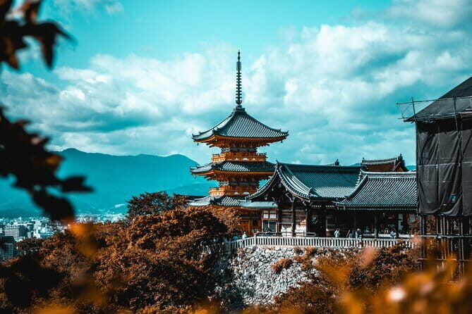 Himeji Castle and Akashi Kaikyo Bridge Walking Tour from Kyoto - The Modern Marvel: Akashi Kaikyo Bridge
