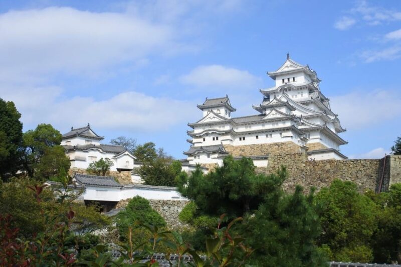 Himeji: Express Guided Tour of Himeji Castle in 90 Minutes - An Engaging Snapshot of the Experience