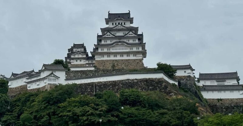 Himeji: Guided Tour of Himeji Castle & Cozy Engyoji Temple - The Practical Side: What Travelers Need to Know