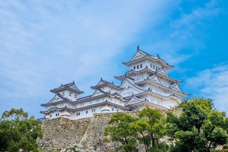 Himeji: Himeji Castle Guided Tour UNESCO Heritage - Beyond the Castle: Kokoen Garden and Surroundings