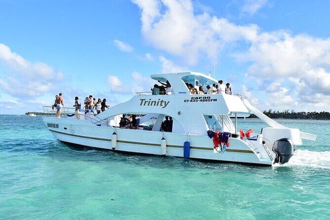 Hip Hop adult only Party Boat with Unlimited drinks& sand-bar - Key Points