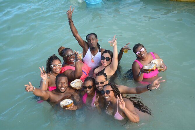 Hip Hop Party Boat Booze Cruise with Open Bar (Adults Only) - Who Should Consider This Tour?