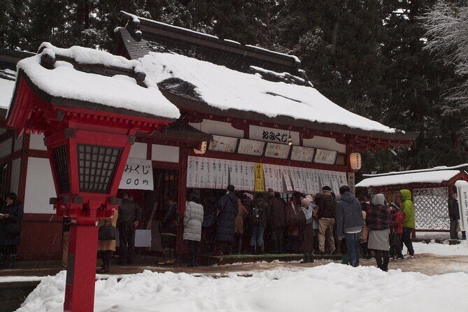 Hirosaki Temples and Shrines Historical Tour with Licensed Guide - Exploring Hirosaki: An Authentic Walk Through History