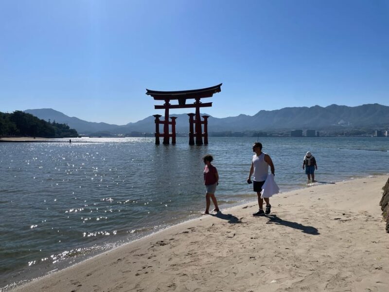 Hiroshima and Miyajima Satisfying Private Tour with a Local - Miyajima Island and Itsukushima Shrine