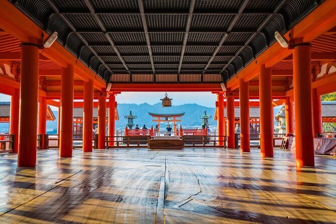 Hiroshima guide take you to two World Heritage Sites in Hiroshima - An In-Depth Look at the Hiroshima Heritage Tour