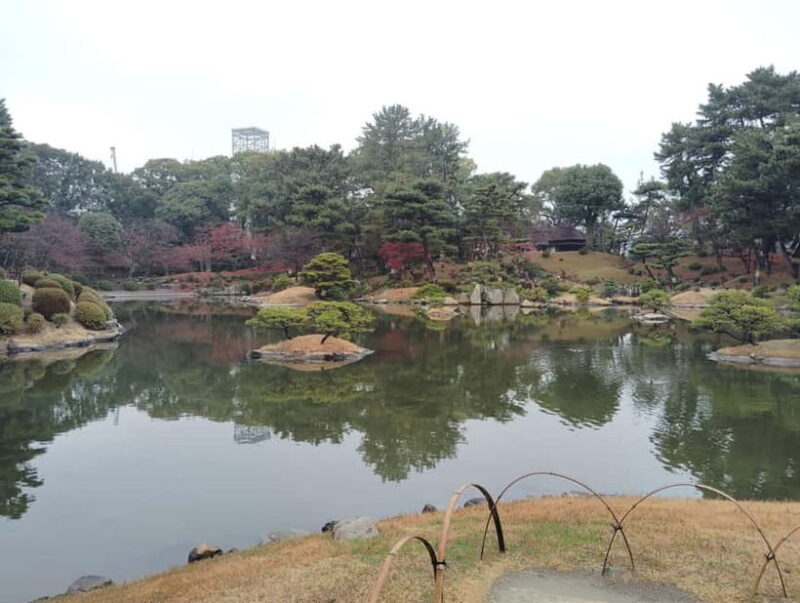 Hiroshima: Shukkei-en Garden with local guide 90min - What to Expect During the Tour