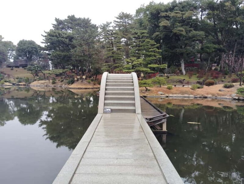 Hiroshima: Shukkei-en Garden with local guide 90min - Value and Pricing