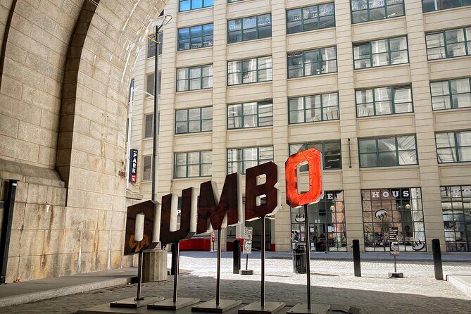 Historic Brooklyn Heights and Trendy Dumbo - Key Points