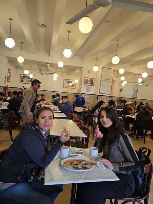 Historic Center: Private tour with murals, history, and churros - Key Points