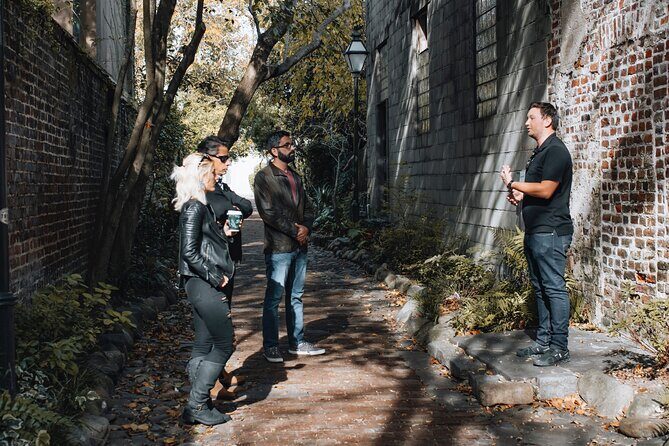 Historic Highlight Tour of Charleston - A Walk Through Charleston’s Historic Streets