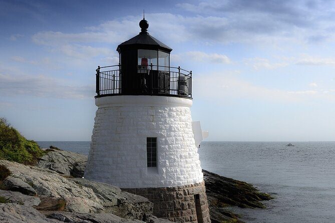 Historic Highlights with the Gilded Age Private Van Tour - Key Points