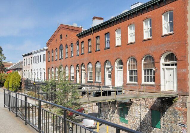 Historic Savannah Guided Walking Tour - An In-Depth Look at the Savannah Historic Guided Walking Tour
