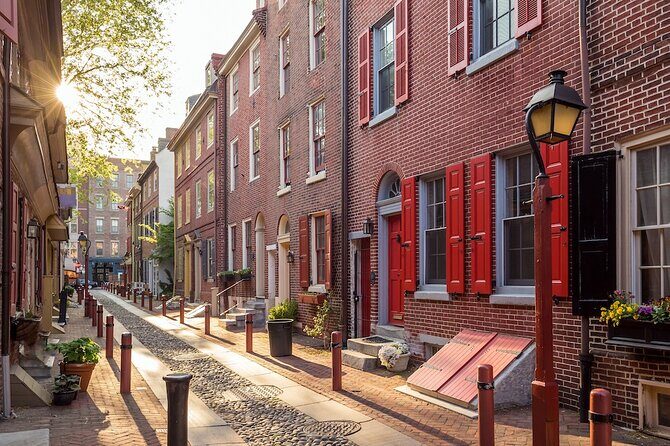Historic Sites of Philadelphia Self-Guided Walking Audio Tour - Key Points