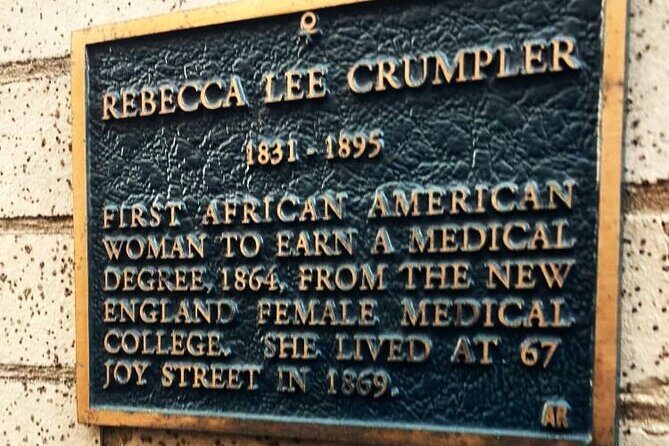 Historic Underground Railroad Walking Photo Tour w Local Guide - Practical Tips for Visitors
