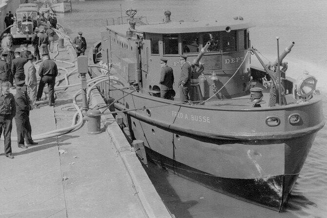 Historical and Architectural Chicago Fireboat River/Lake Cruise - In Summary: Who Will Love This Cruise?