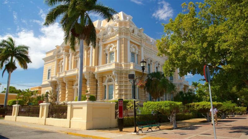 Historical and cultural tour in Merida, Yucatan, Mexico - Authenticity and Local Flavor