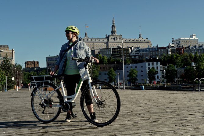Historical Lower Town & Neighborhoods Bike Tour - Insights from Travelers