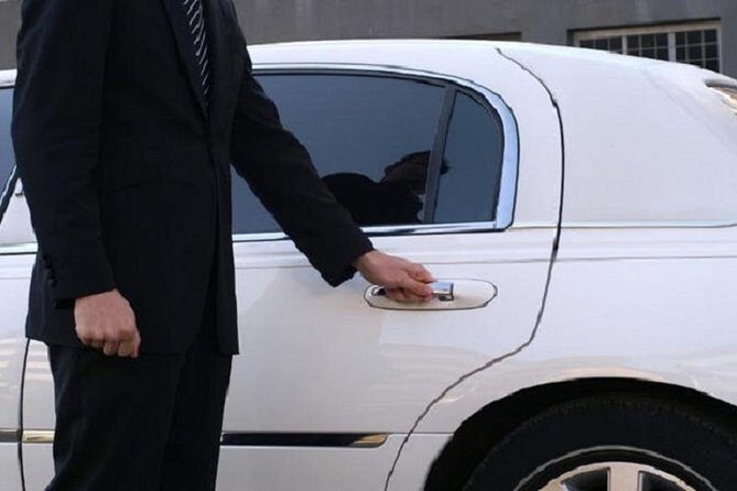 Ho Chi Minh Airport Arrival Or Departure By Private Car Transfers - Key Points
