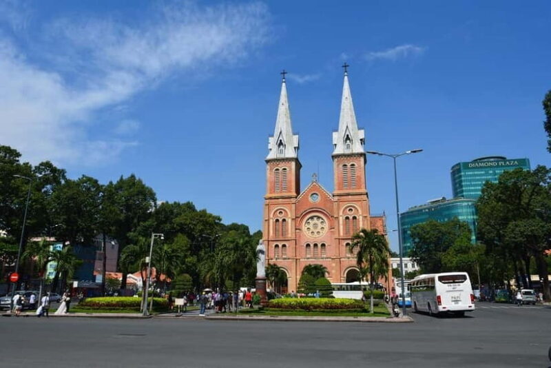 Ho Chi Minh City: Guided Tour with Iconic Spots - An In-Depth Look at the Tour Itinerary