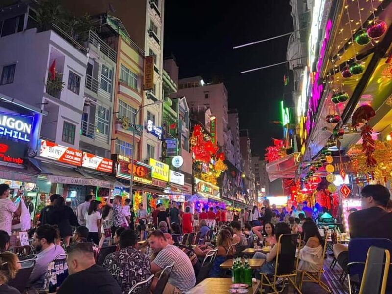 Ho Chi Minh City: Night Walking Tour with Hidden Gem Stop - The Experience in Detail