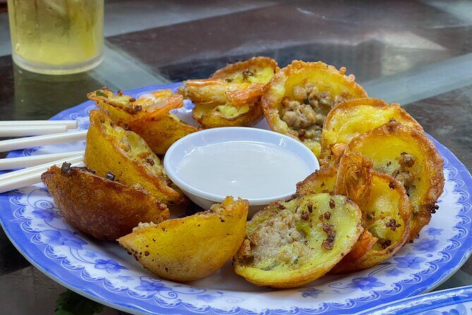Ho Chi Minh City Signature Local Street Food by scooter Tour - The Experience: What to Expect