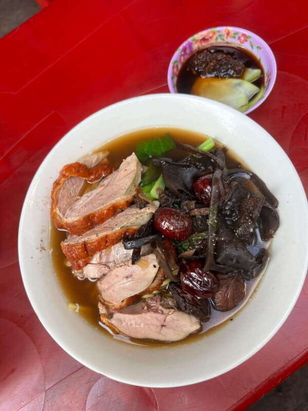Ho Chi Minh City Street Food Private Tour With Female Guide - Exploring Ho Chi Minh City’s Street Food Scene