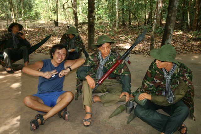 Ho Chi Minh: Cu Chi Tunnels tour halfday private with lunch - Who Should Consider This Tour?
