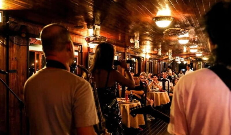 Ho Chi Minh: Enjoyable Dinner on Cruise with Live Music - Authenticity and Testimonials