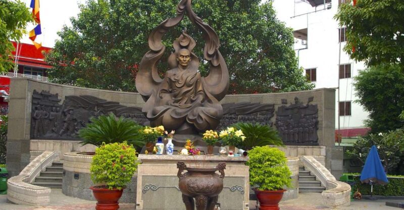 Ho Chi Minh: Historical City Scooter Tour - What to Expect from the Ho Chi Minh City Scooter Tour