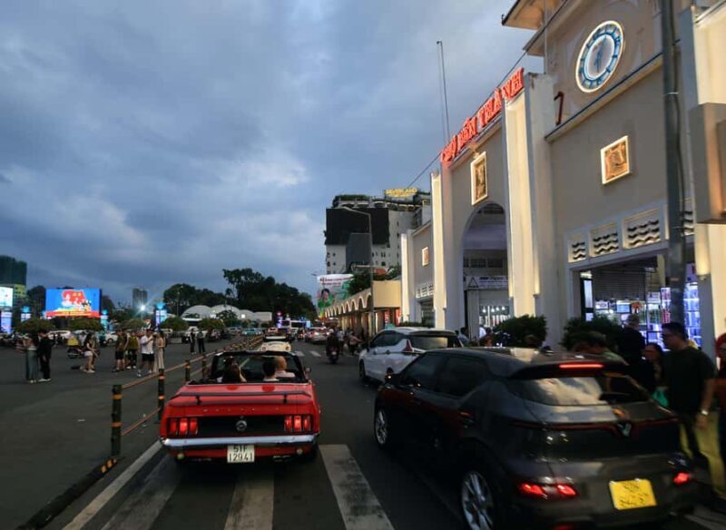Ho Chi Minh: Vintage Retro Ride Private Saigon Night Tour - The Private Convertible Experience: Style and Authenticity