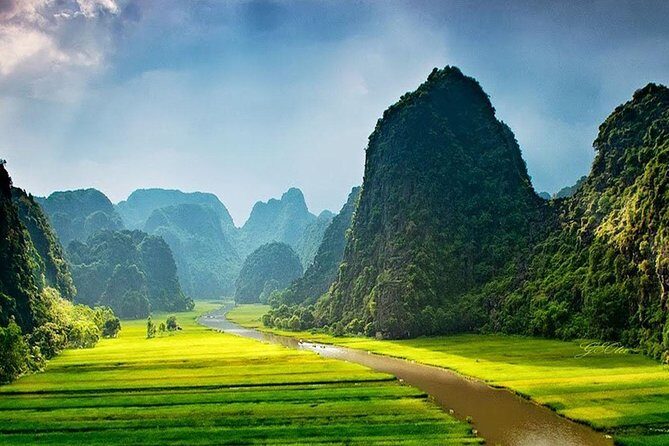 Hoa Lu - Tam Coc boat Trip and Mua Cave - Key Points