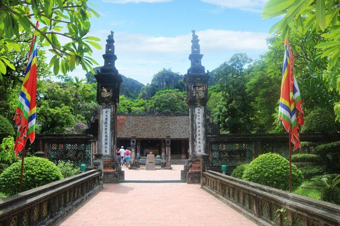 Hoa Lu - Tam Coc - Ninh Binh Day Tour: Biking, Visit Local Family - FAQs