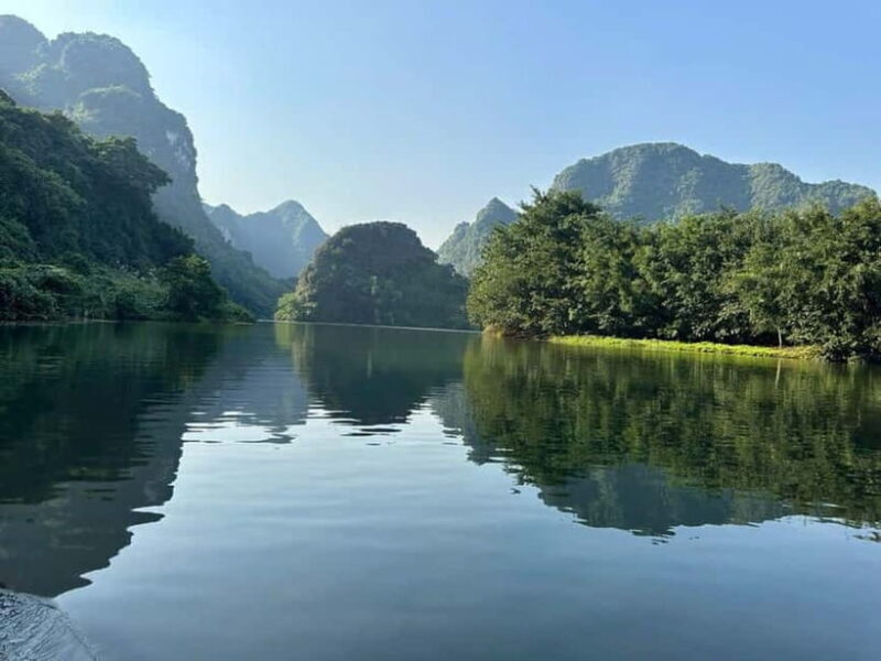 Hoa Lu - Trang An Boat Trip & Mua Cave small group tour - Savoring Local Cuisine