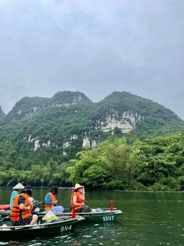 Hoa lu - Trang An, Mua Cave With Luxury Small Group - Value and Practical Considerations