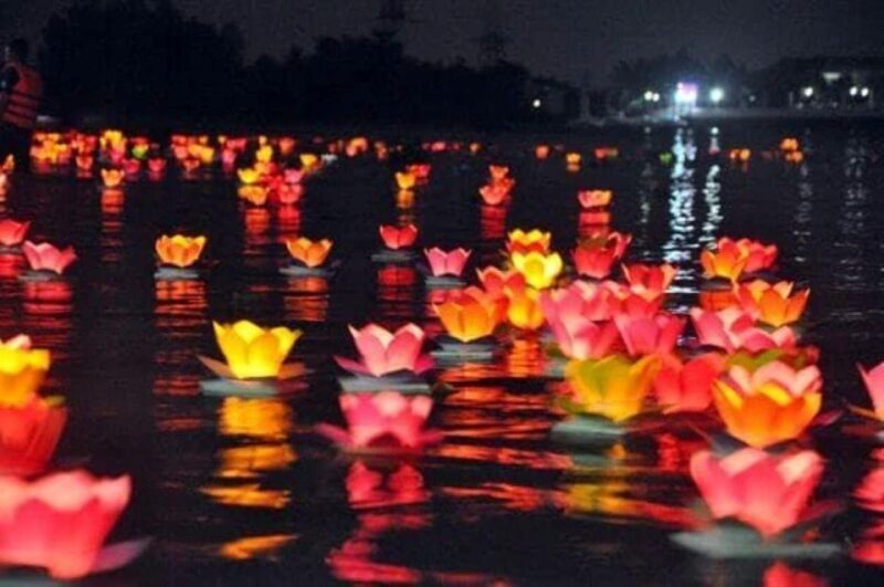 Hoai River Boat Trip by Night with Release Lantern in Hoi An - FAQs